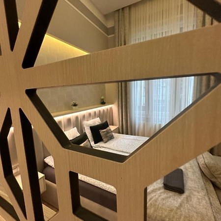 Revay 20 Suites By Corall บูดาเปสต์ ภายนอก รูปภาพ