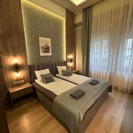 Revay 20 Suites By Corall บูดาเปสต์ ภายนอก รูปภาพ
