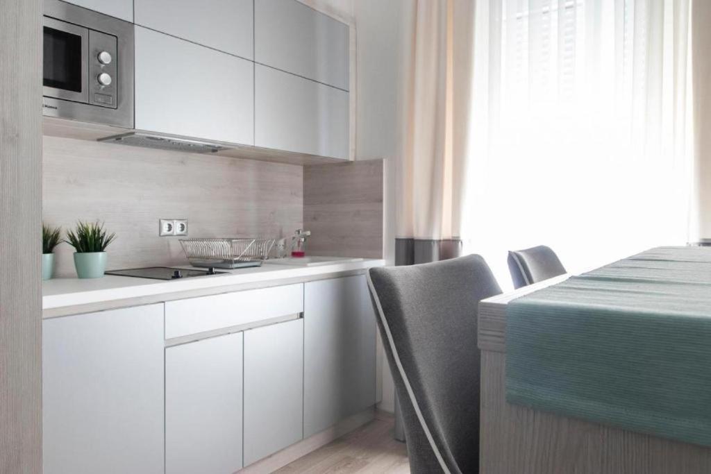 Revay 20 Suites By Corall บูดาเปสต์ ภายนอก รูปภาพ