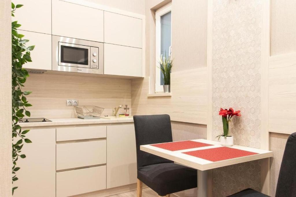 Revay 20 Suites By Corall บูดาเปสต์ ภายนอก รูปภาพ