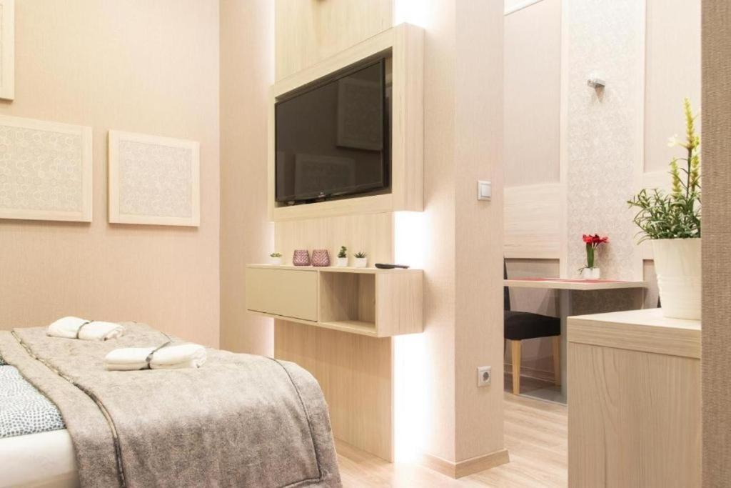 Revay 20 Suites By Corall บูดาเปสต์ ภายนอก รูปภาพ