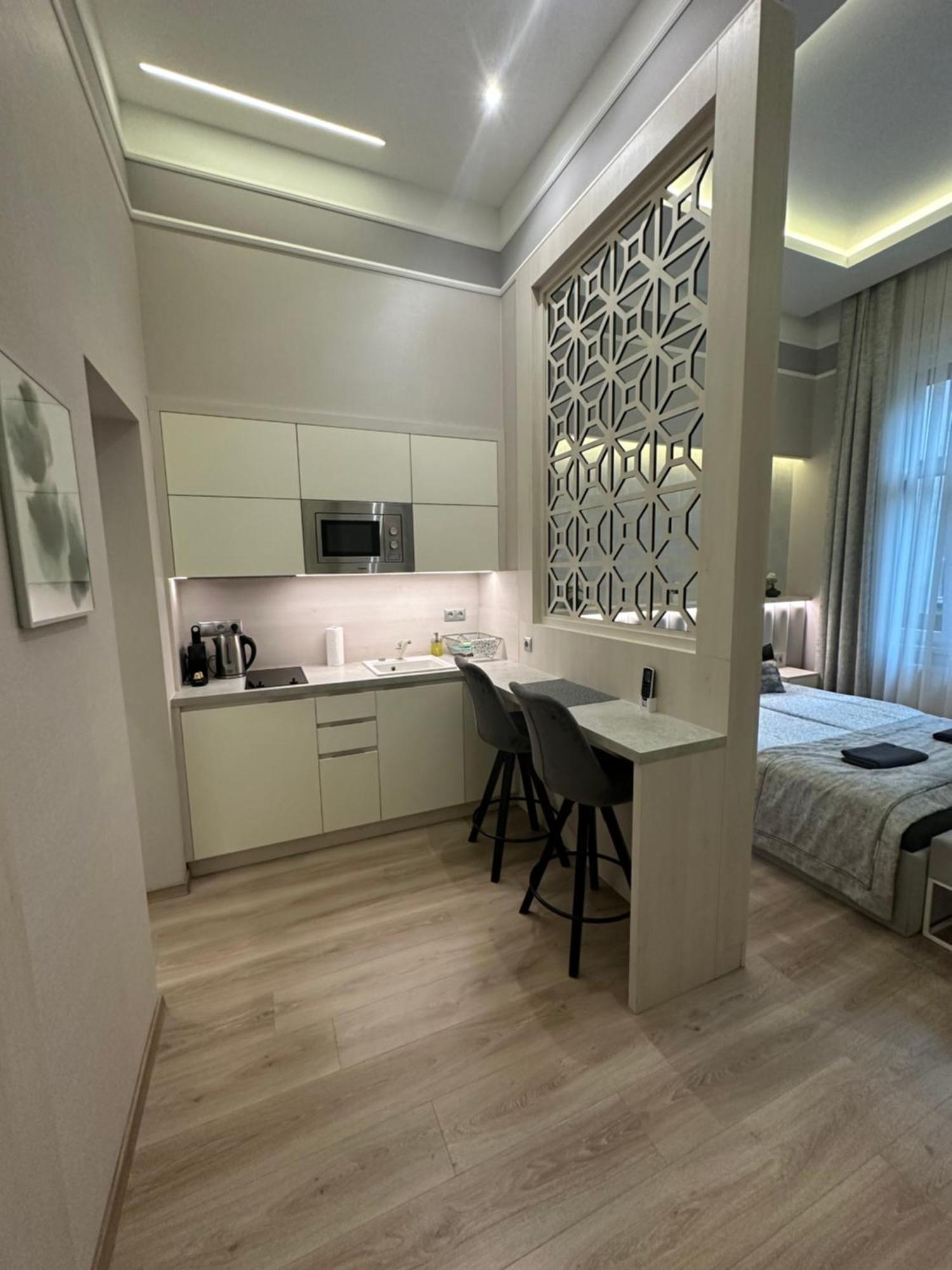Revay 20 Suites By Corall บูดาเปสต์ ภายนอก รูปภาพ
