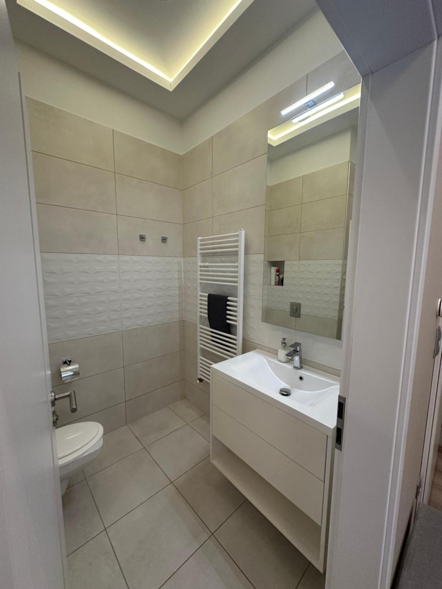 Revay 20 Suites By Corall บูดาเปสต์ ภายนอก รูปภาพ