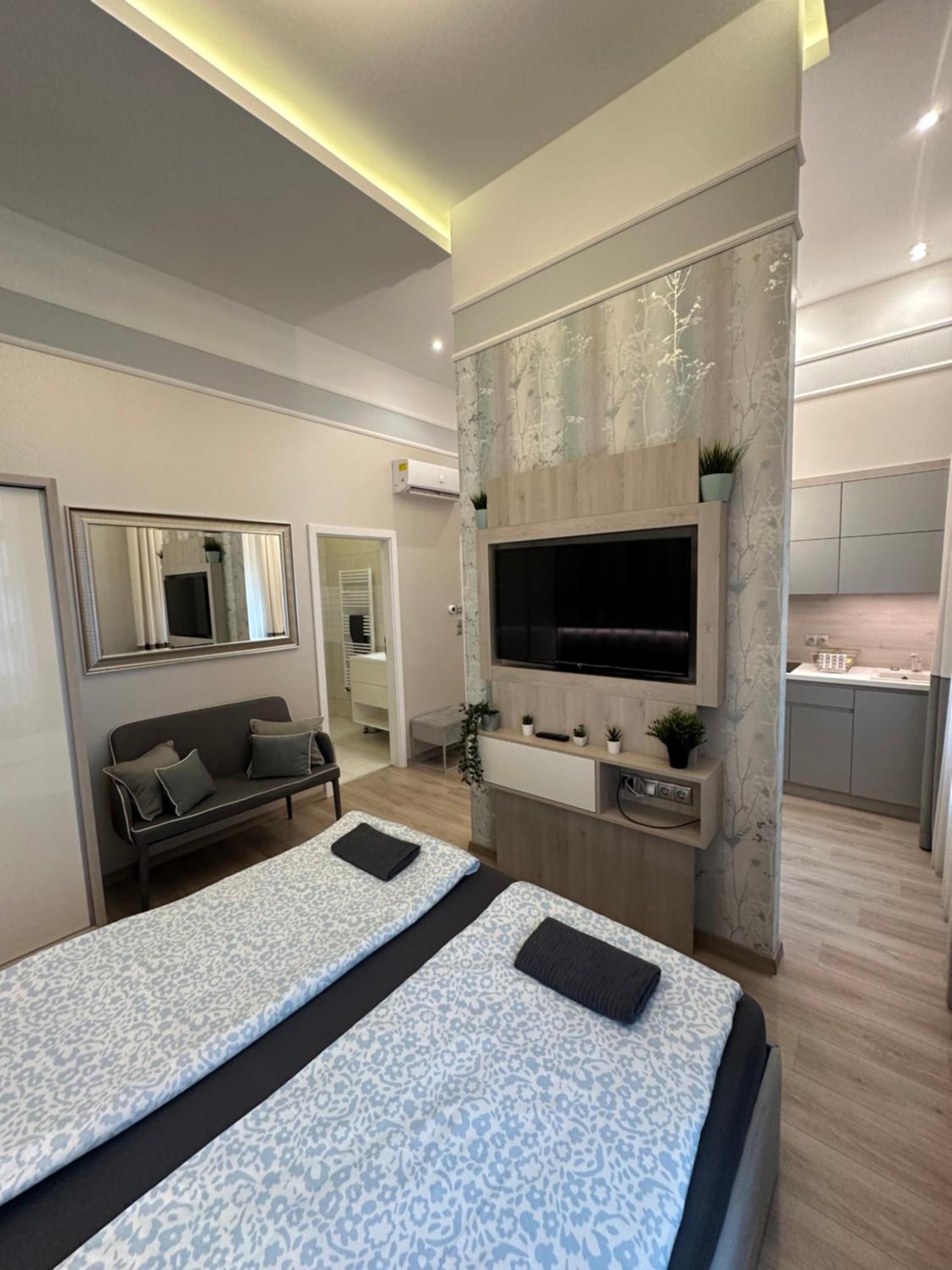 Revay 20 Suites By Corall บูดาเปสต์ ภายนอก รูปภาพ