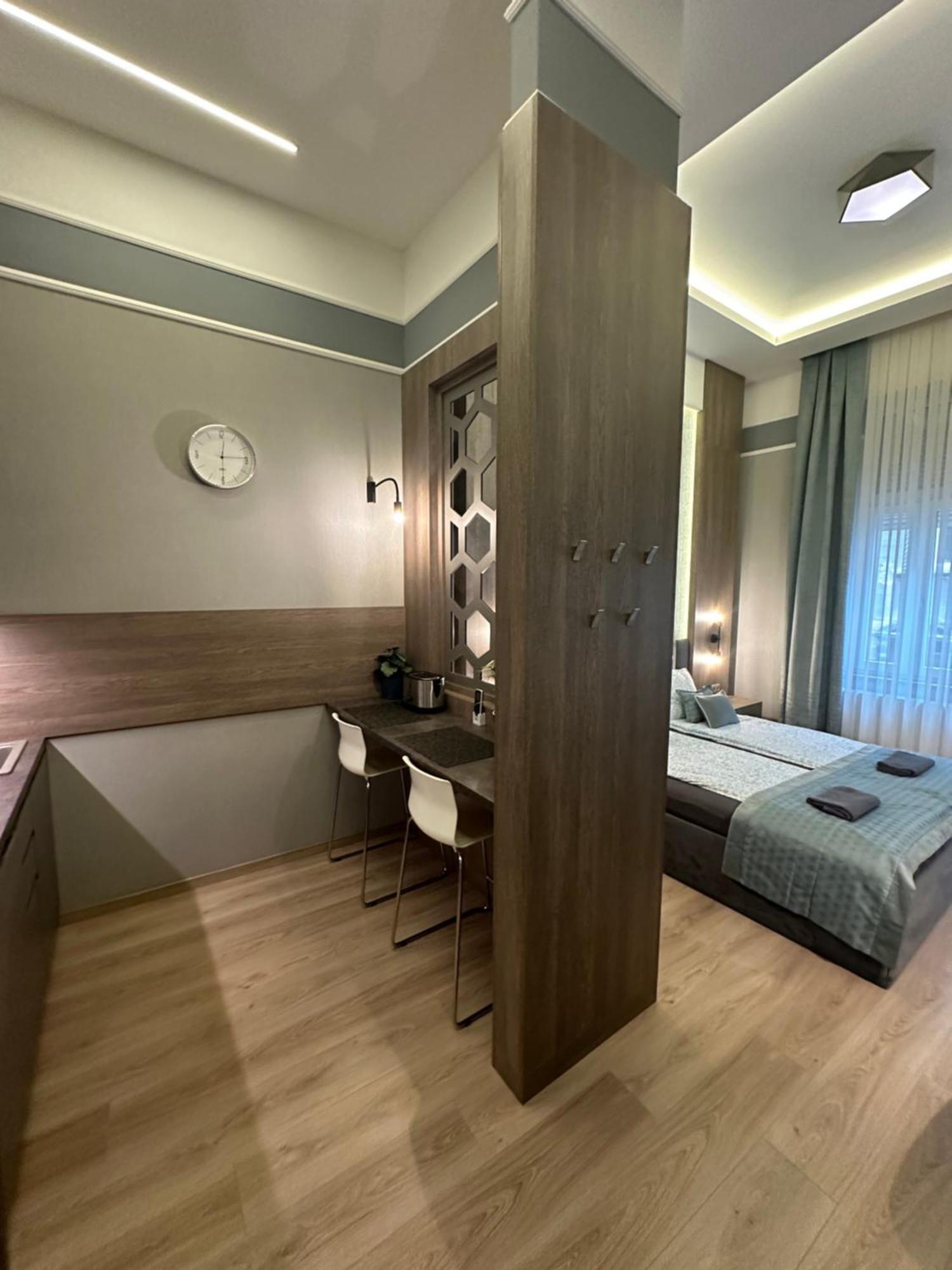 Revay 20 Suites By Corall บูดาเปสต์ ภายนอก รูปภาพ